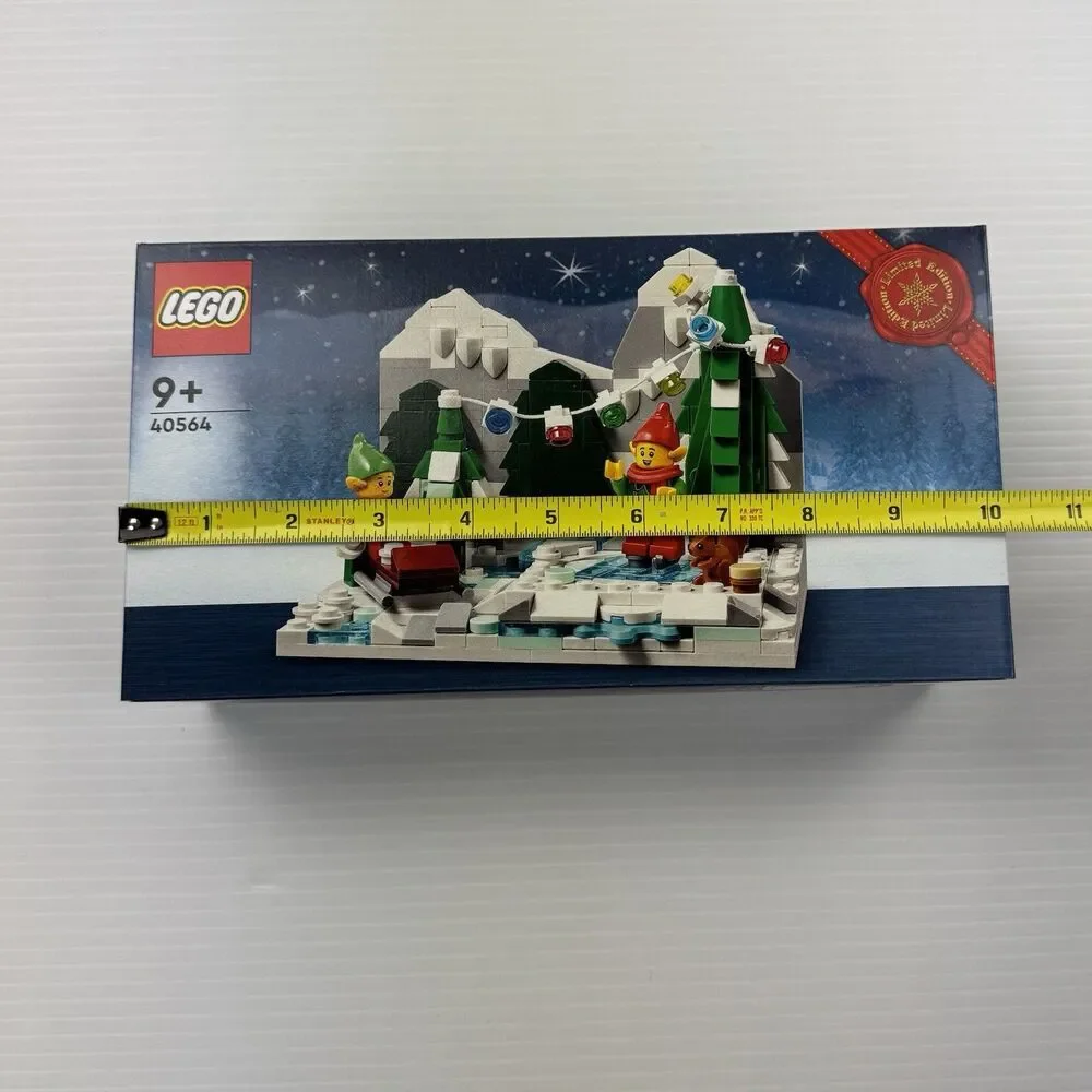 LEGO: Winter Elves Scene 40564 Limited Edition Holiday Set Christmas